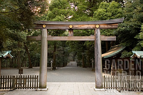 Temple_Entrance_Meiji_Jingu_Park_of_Harajuku_Japan