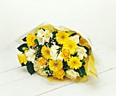 YELLOW AND WHITE THEMED BOUQUET