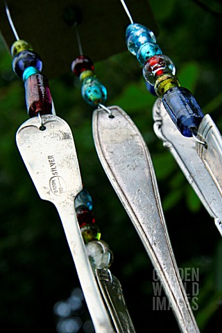 WIND_CHIME_MADE_OF_CUTLERY_DETAIL