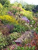 HERBACEOUS BORDER, LATE SUMMER