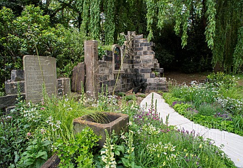 THE_EVADERS_GARDEN_BY_CHORLEY_COUNCIL_DESIGNED_BY_JOHN_EVERISS