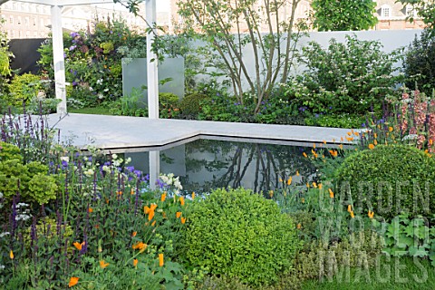 THE_WATAHAN_EAST_AND_WEST_GARDEN_DESIGNED_BY_YANO_TEA_AND_CHIHORI_SHIBAYAMA__SILVER_MEDAL_WINNER